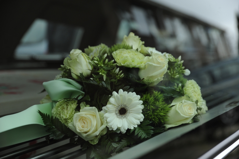 funeraire-COGOLIN-min_flowers-4839339